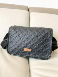 Picture of Louis Vuitton Mens Bags _SKUfw216209477fw
